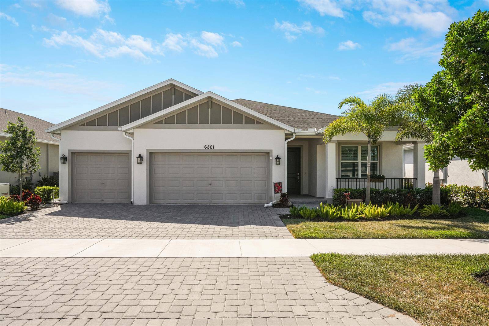 6801 NW CloverdalePort St. Lucie - picture
