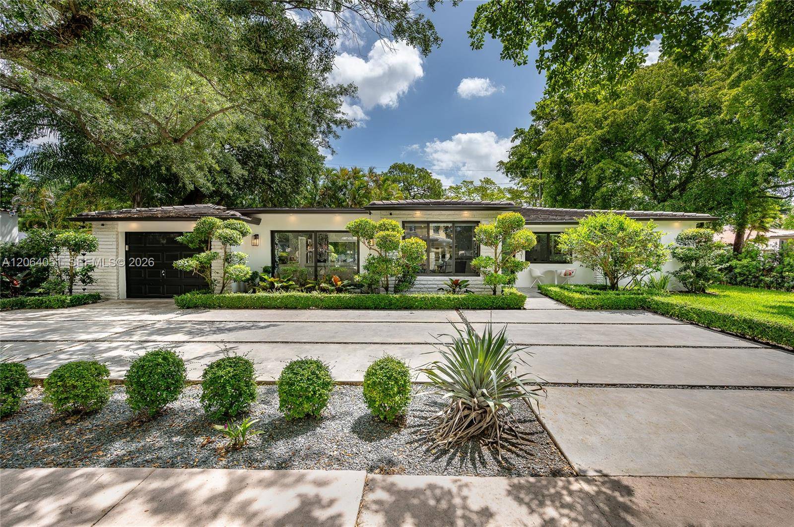 831 Cortez StCoral Gables - picture