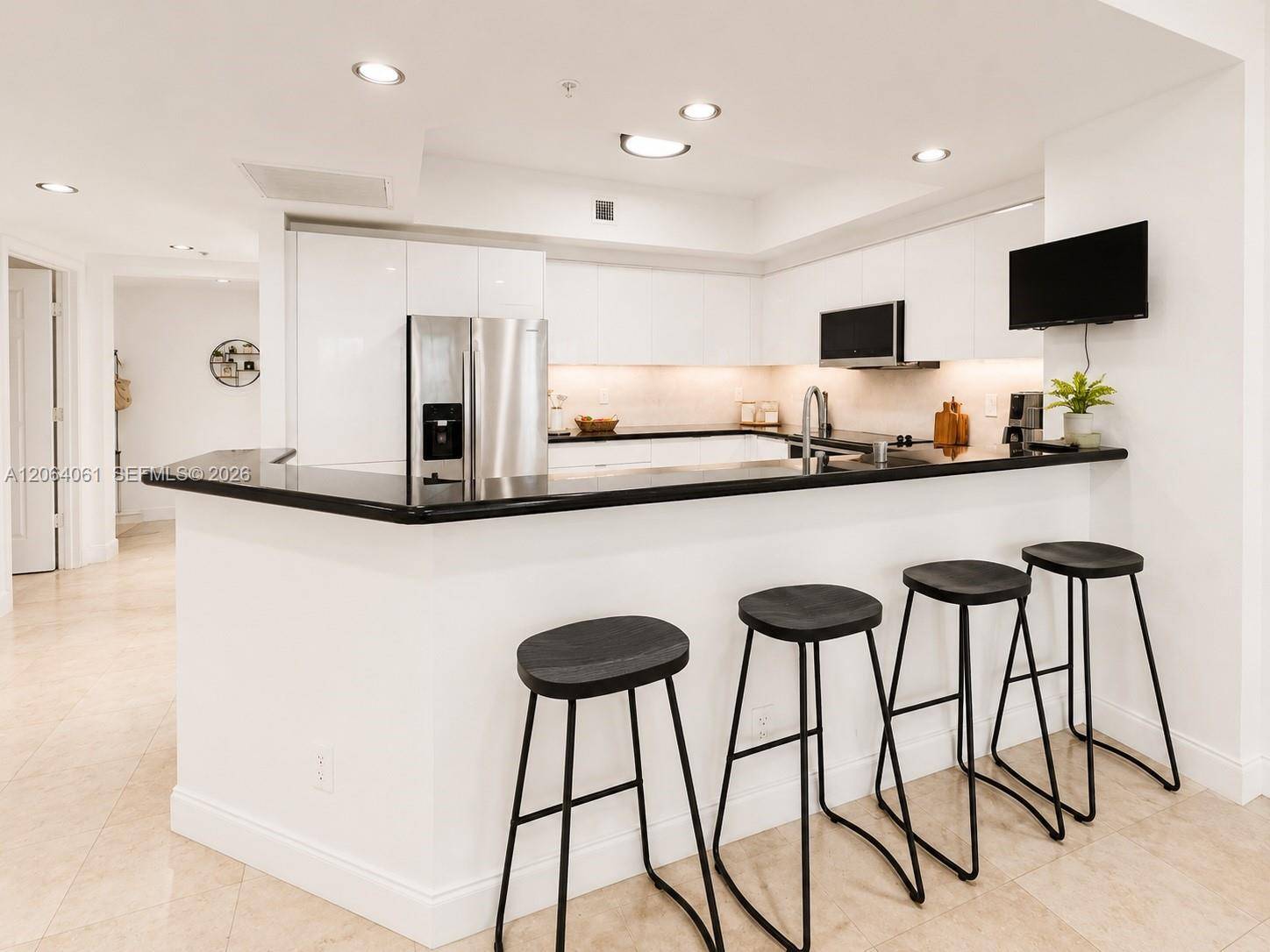 14951 Royal Oaks LnNorth Miami - THE OAKS I CONDO condo unit 1501 - picture