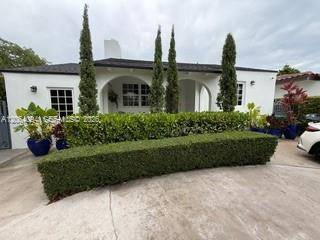 2451 SW 25th StMiami - picture
