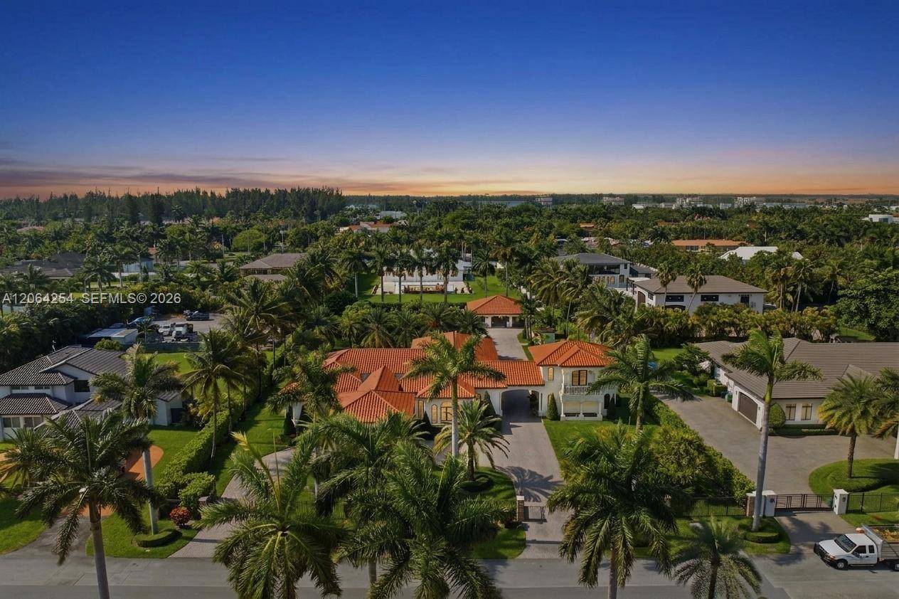 10181 NW 131st StHialeah Gardens - picture
