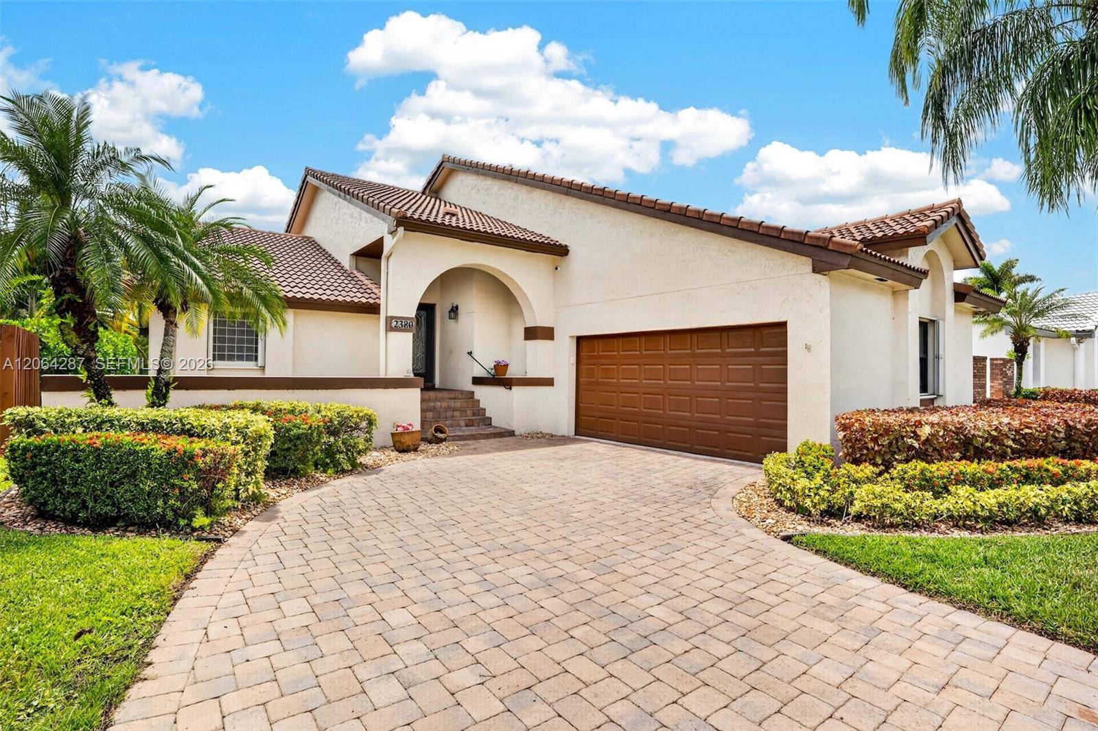 2380 TallahasseeWeston - picture