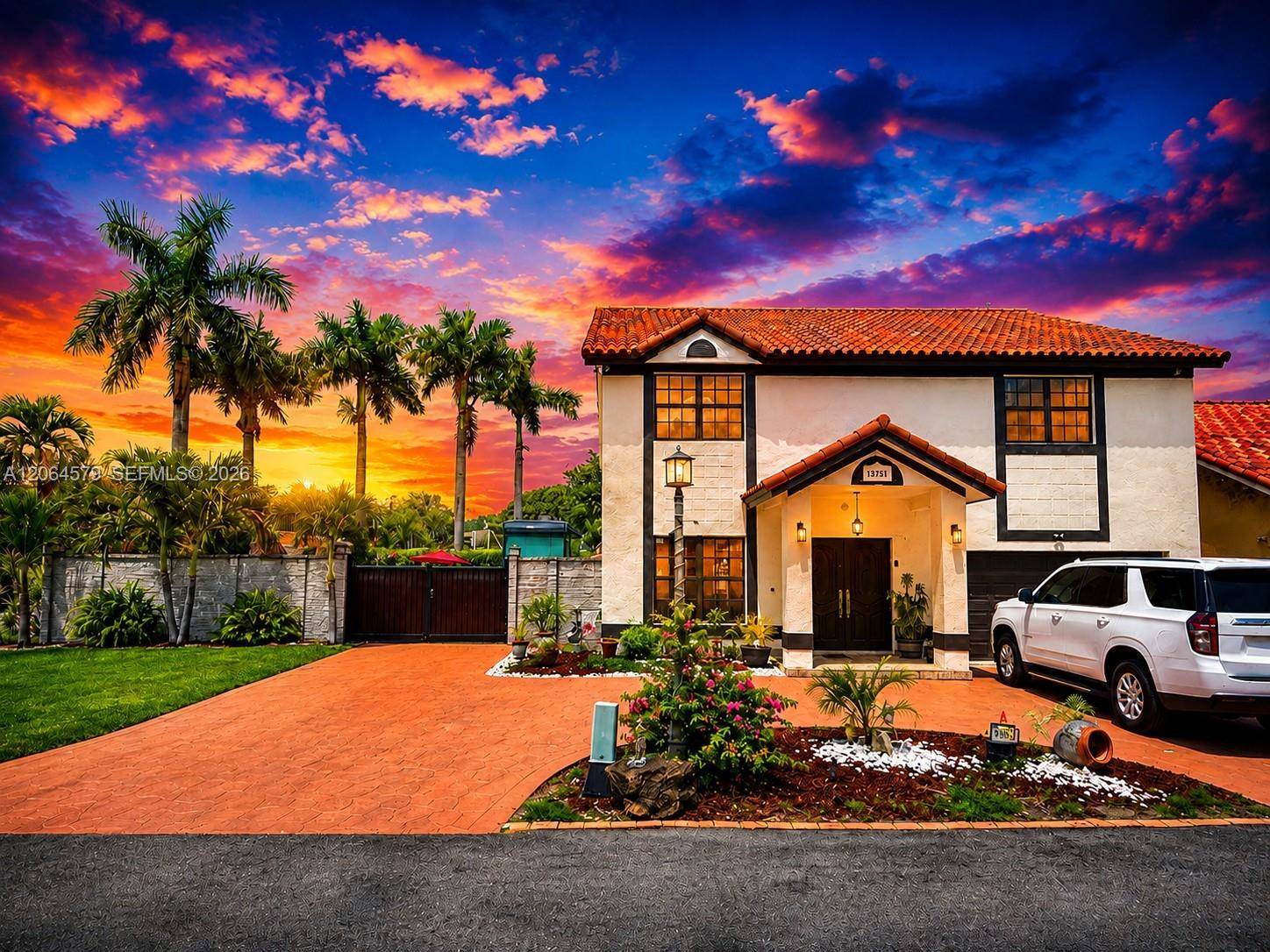 18758 NW 78th PlHialeah - picture