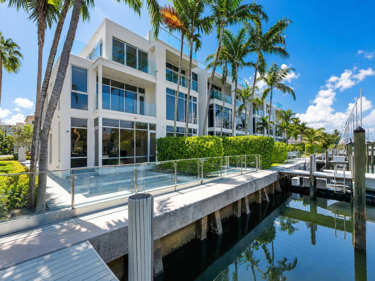215 HendricksFort Lauderdale - picture
