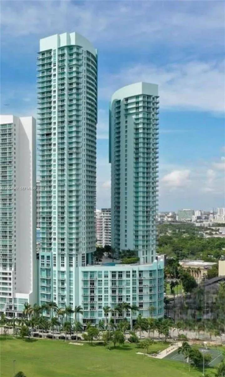 1900 N Bayshore DrMiami - QUANTUM ON THE BAY CONDO condo unit 512 - picture
