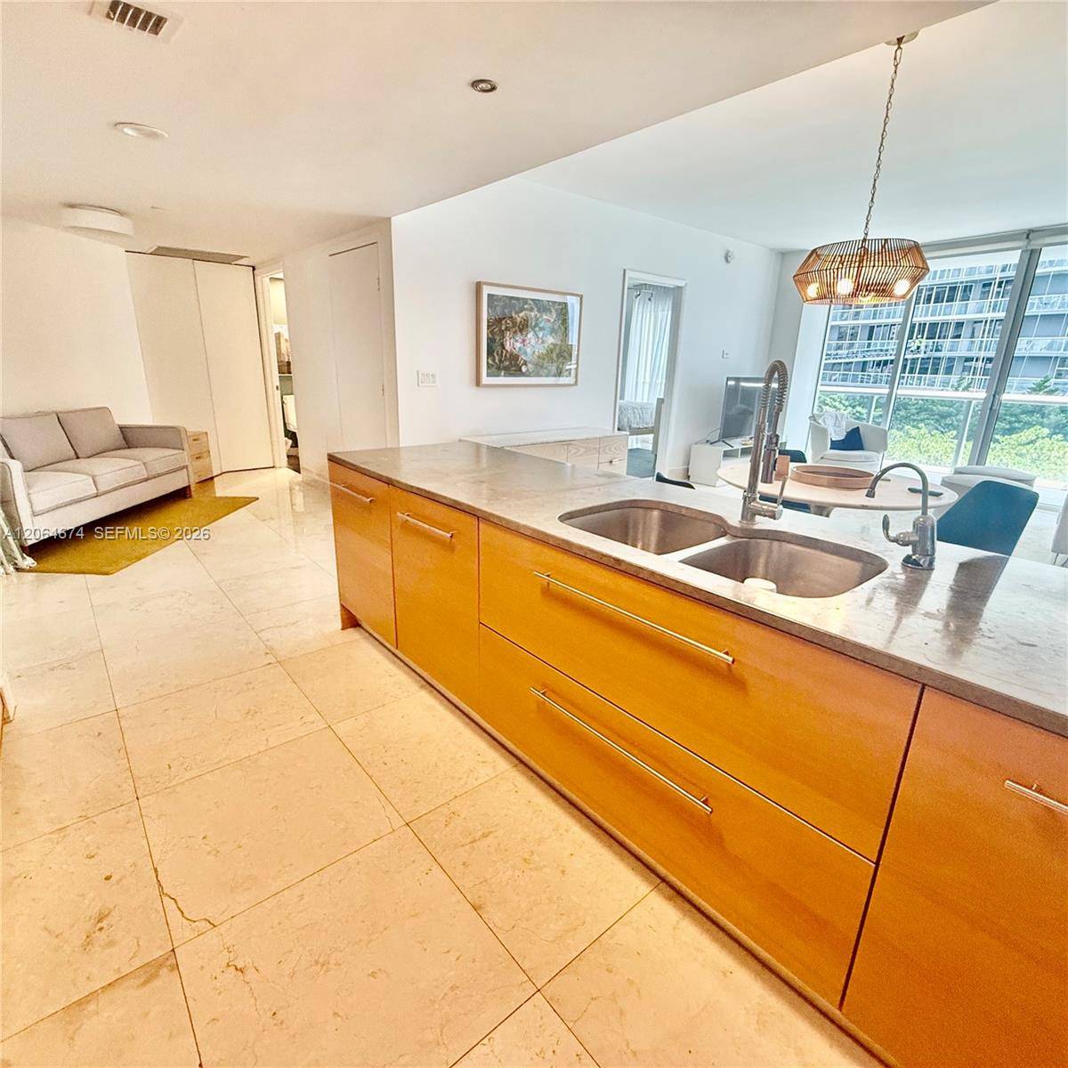 475 Brickell AveMiami - ICONBRICKELL CONDO NO 1,ICONBRICKELL CONDO condo unit 1609 - picture