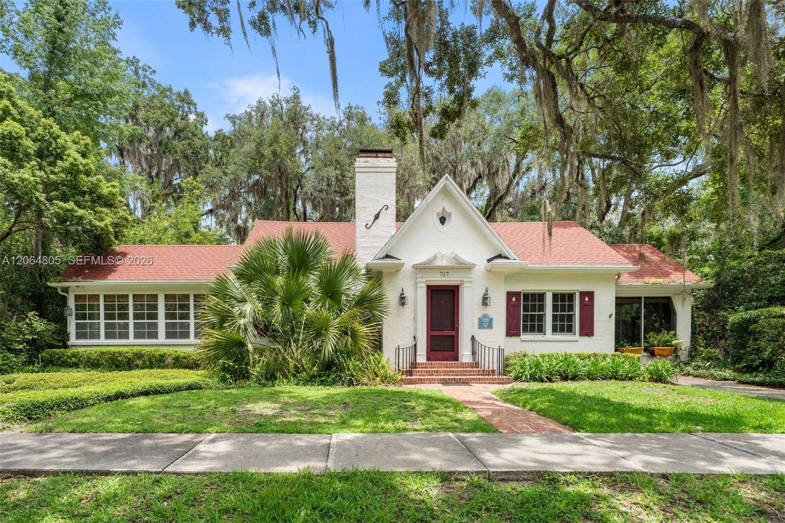 717 NE BoulevardGainesville - picture