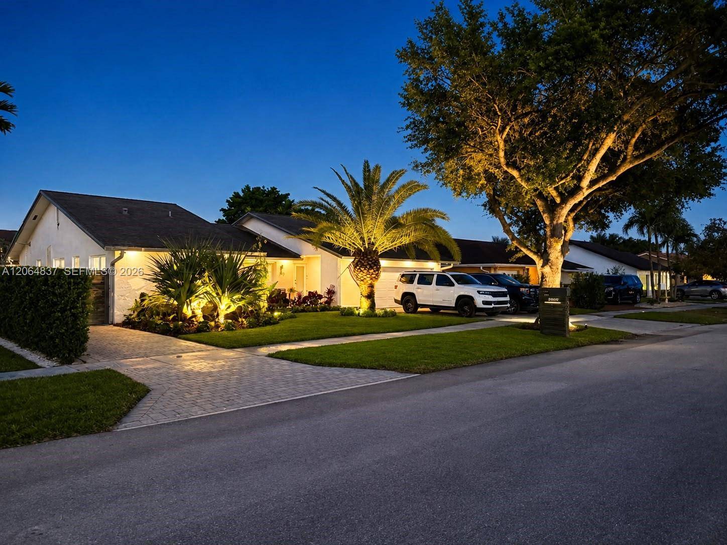 305 SW 134th CtMiami - picture