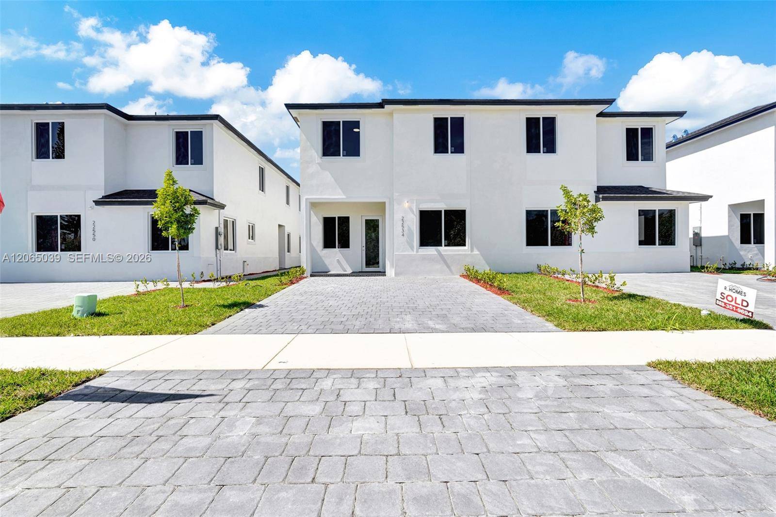22555 SW 125th AveMiami - picture