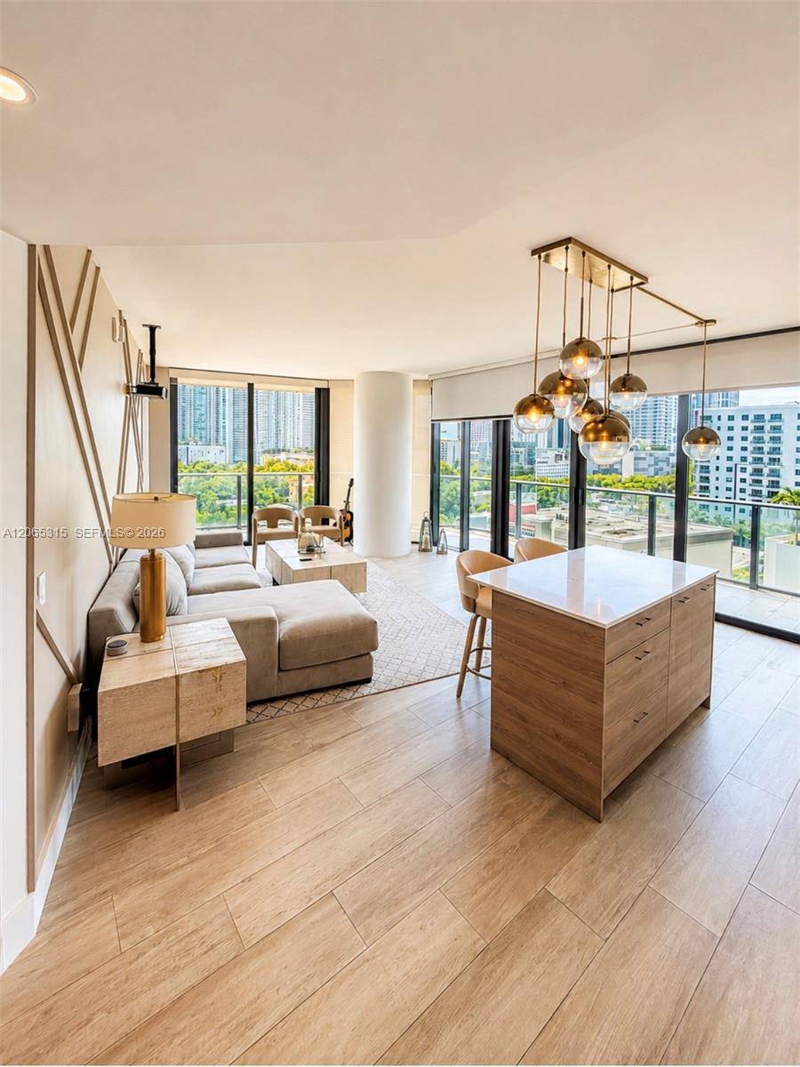 121 NE 34th StMiami - 3401 MIDTOWN CONDO condo unit 904 - picture