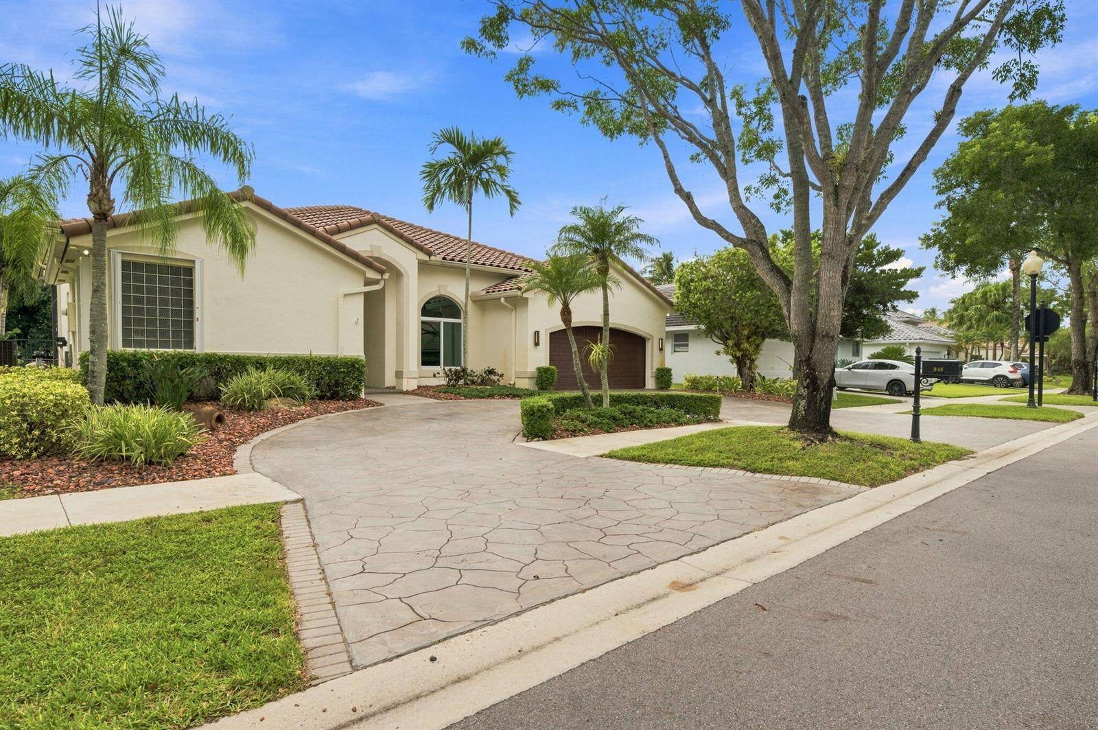 845 BaysideWeston - picture
