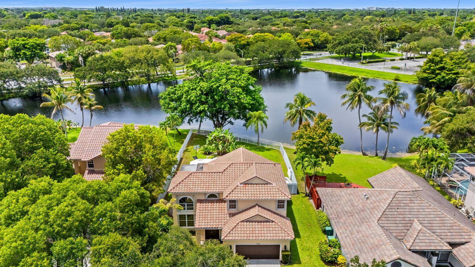 10740 LONDONCooper City - picture