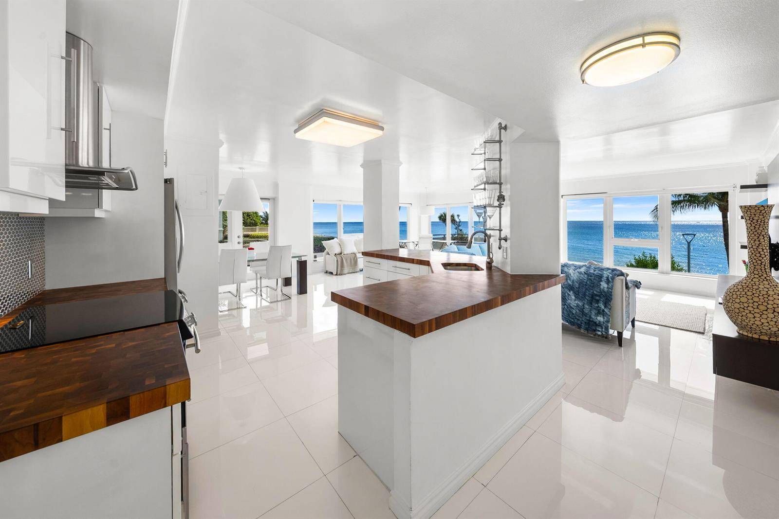 2066 N OCEANBoca Raton - OCEAN REEF TOWERS INC COND condo unit 2NE - picture
