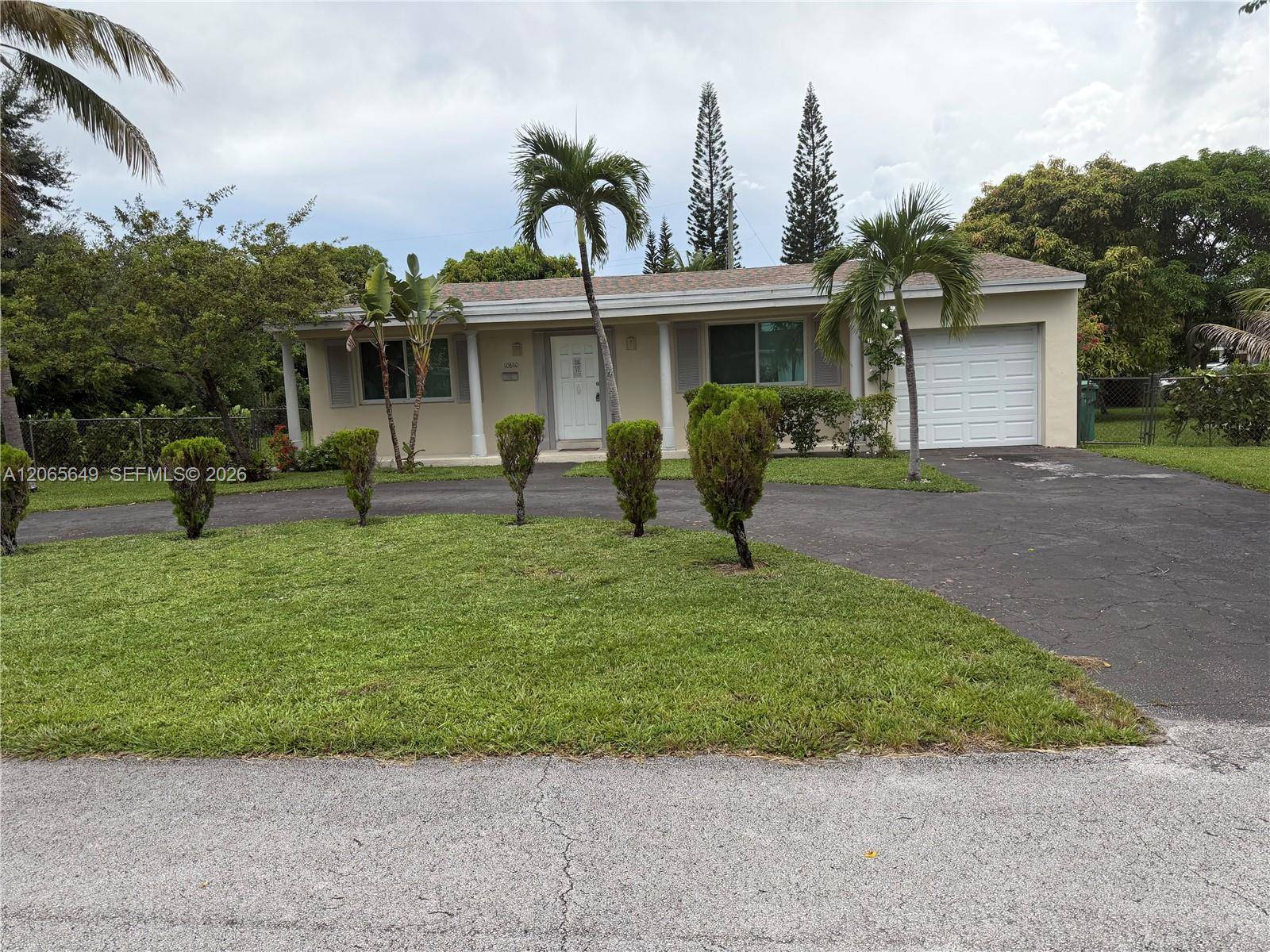 10860 NE 11th AveMiami - picture