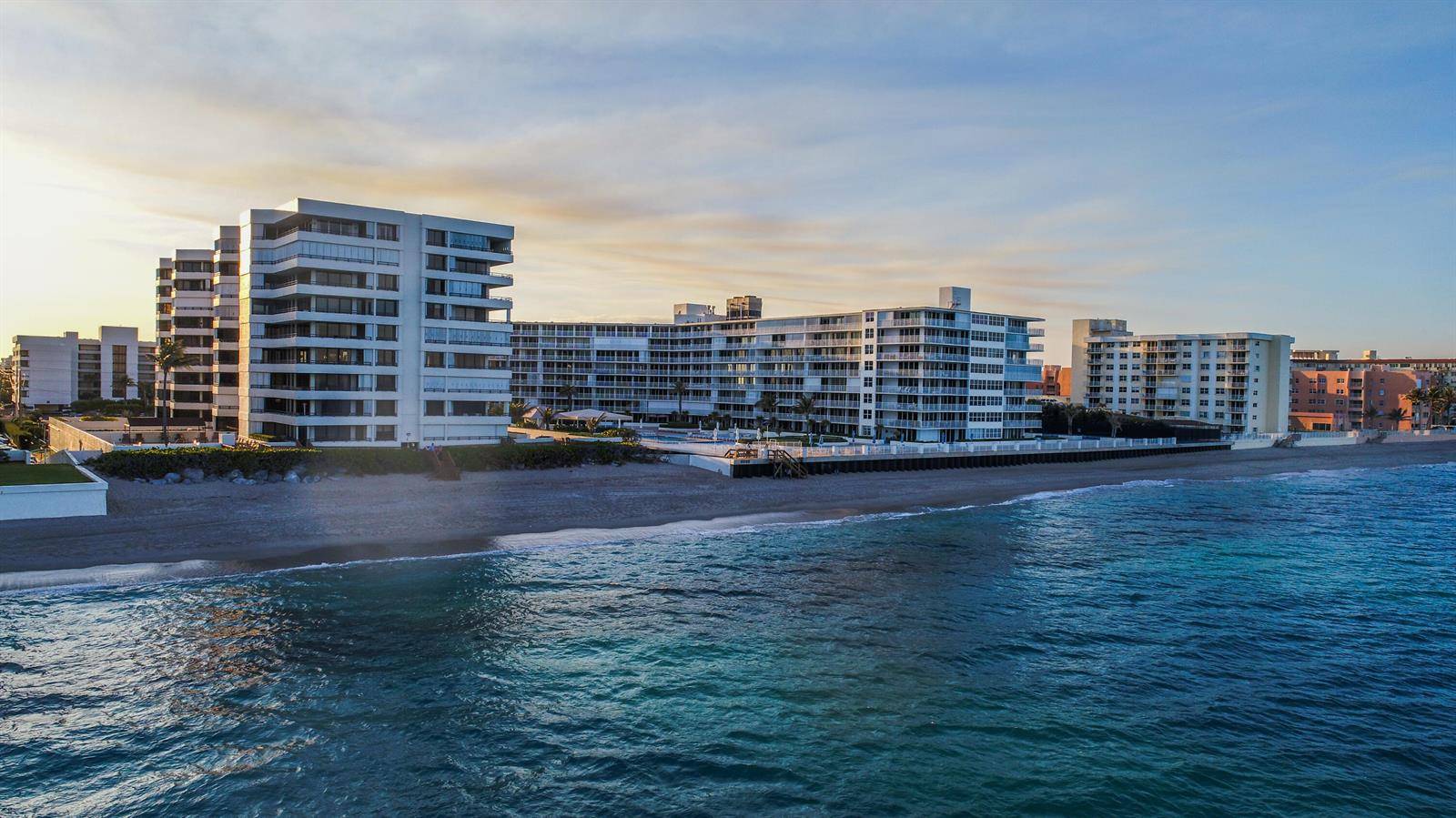 3560 S OceanSouth Palm Beach - CONCORDIA EAST condo unit 706 - picture