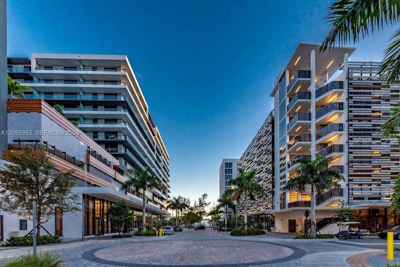 2920 NE 207th StAventura - AVENTURA PARKSQUARE MEDIC condo unit 801 - picture
