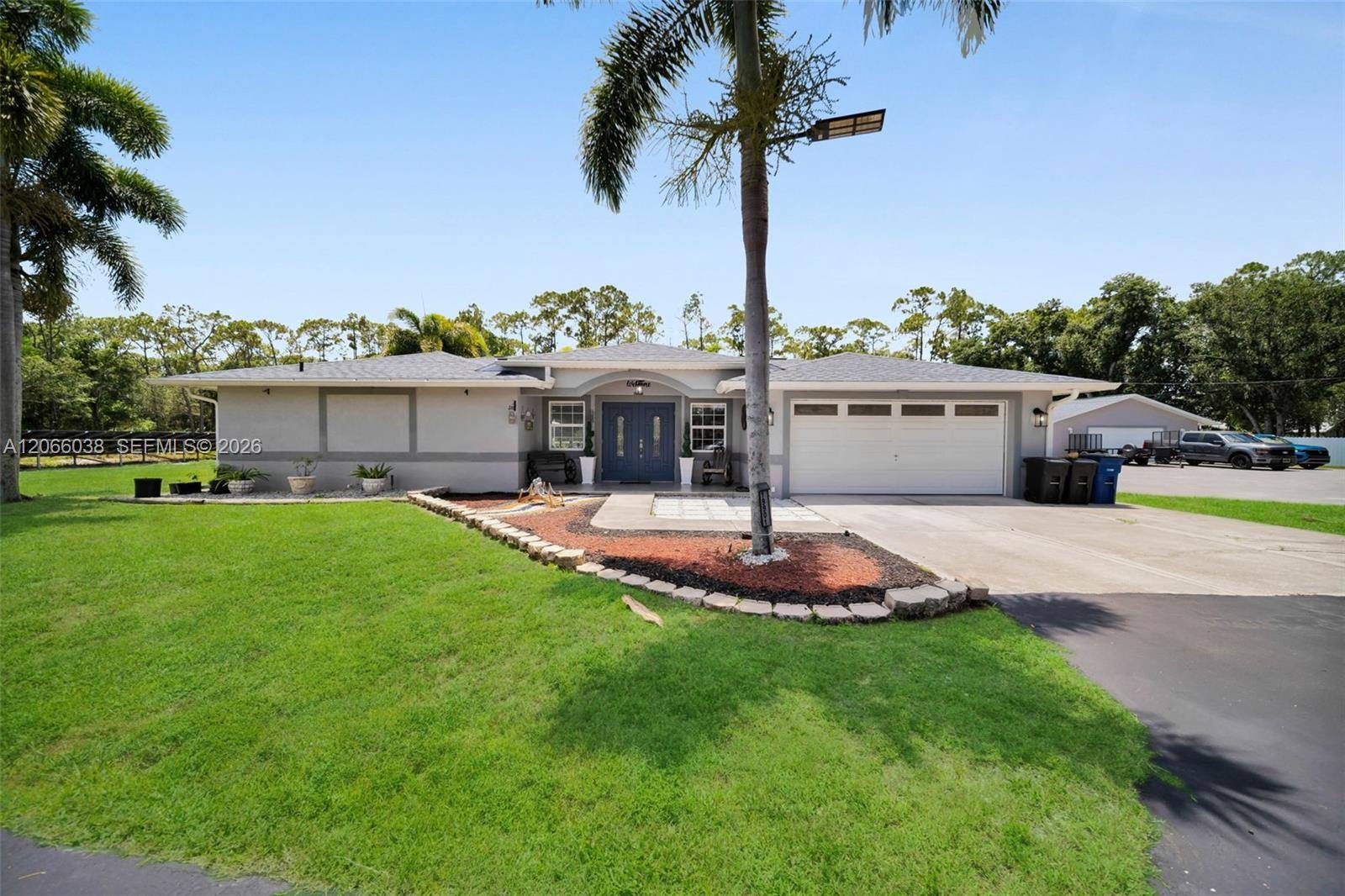 19901 Pine EchoNorth Fort Myers - picture