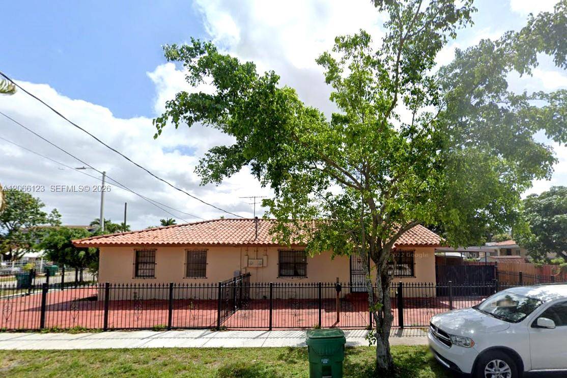 351 NW 32nd PlMiami - picture