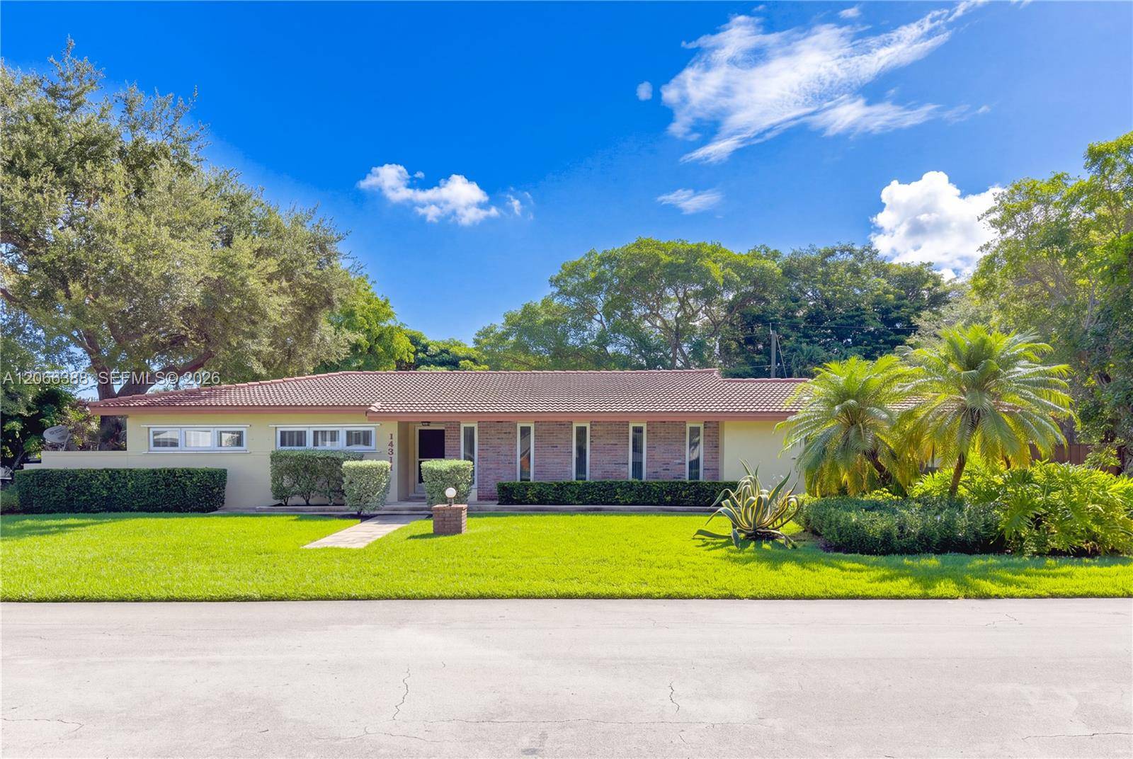 14311 SW 74th CtPalmetto Bay - picture