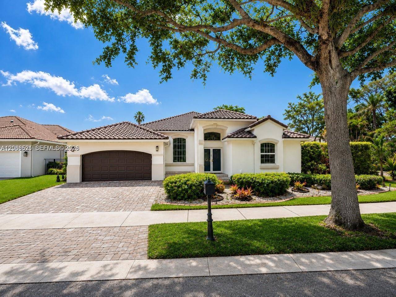 2616 Oakbrook CtWeston - picture