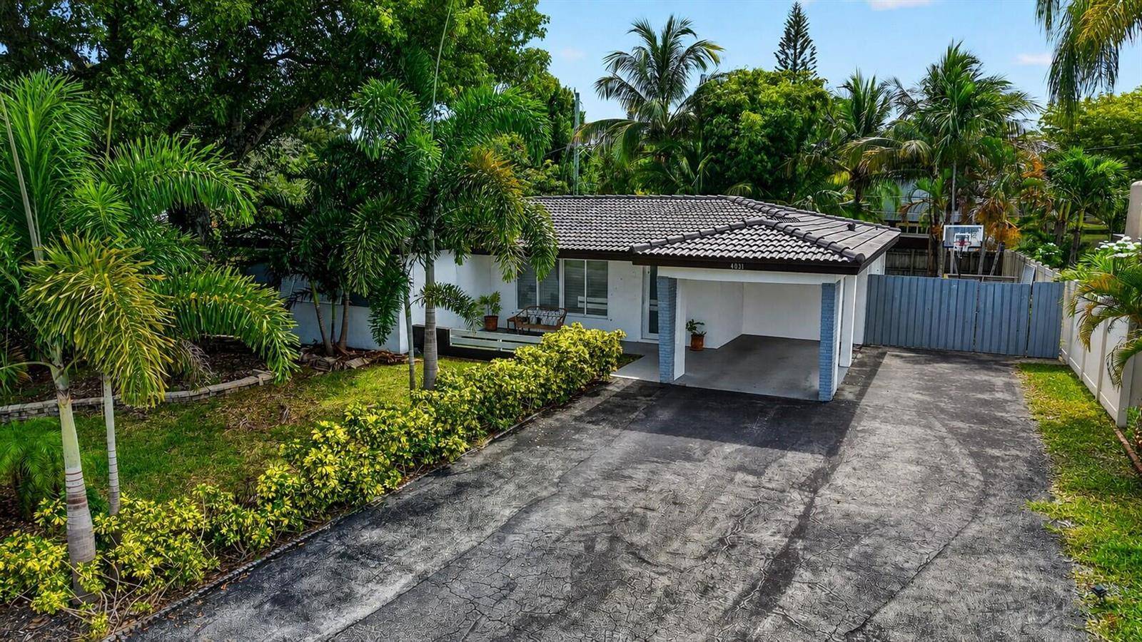 4031 NE 15THOakland Park - picture