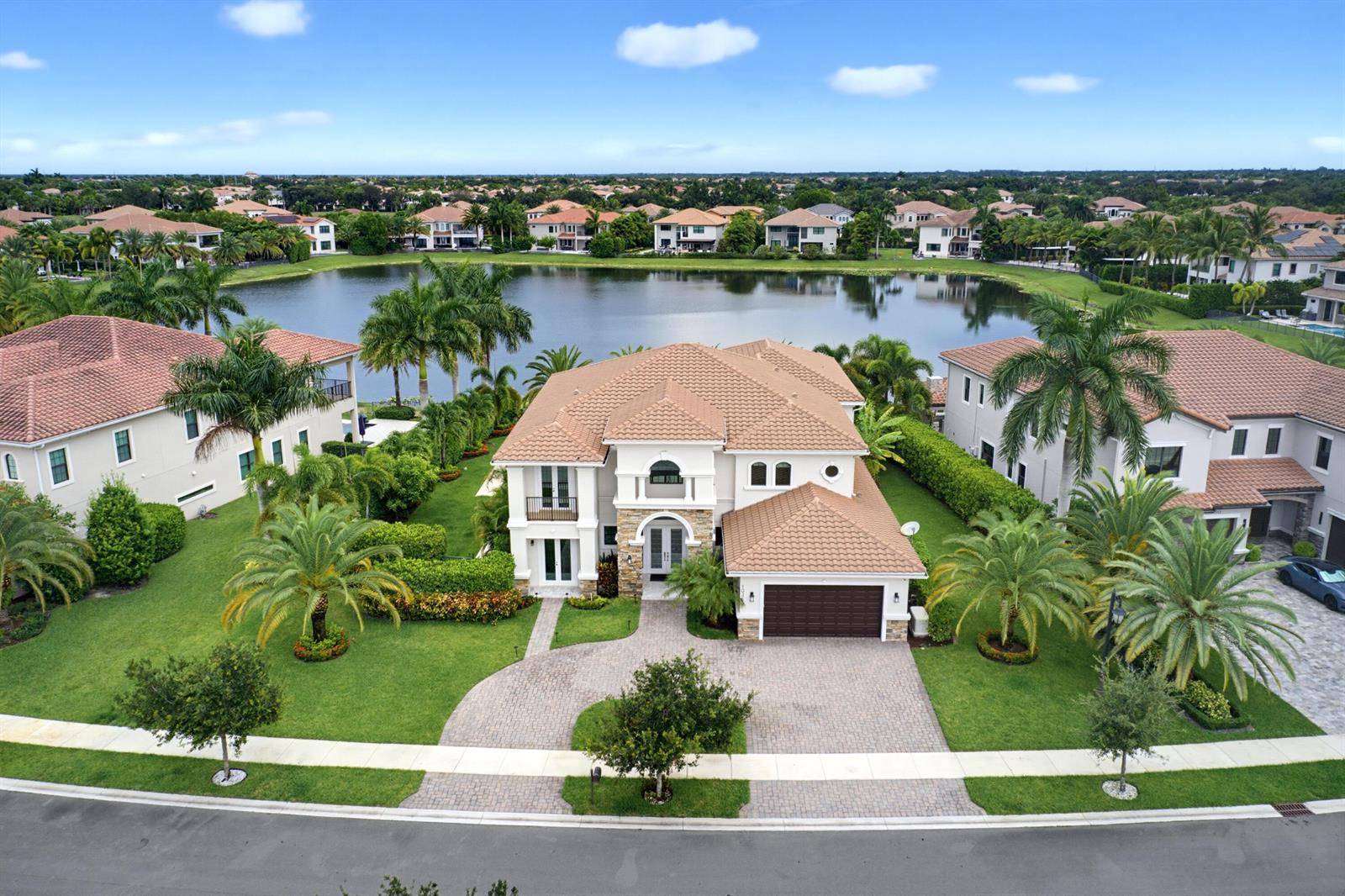 10363 S BarnsleyParkland - picture