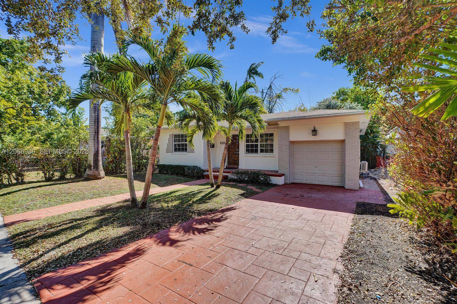130 NE 49th StMiami - picture