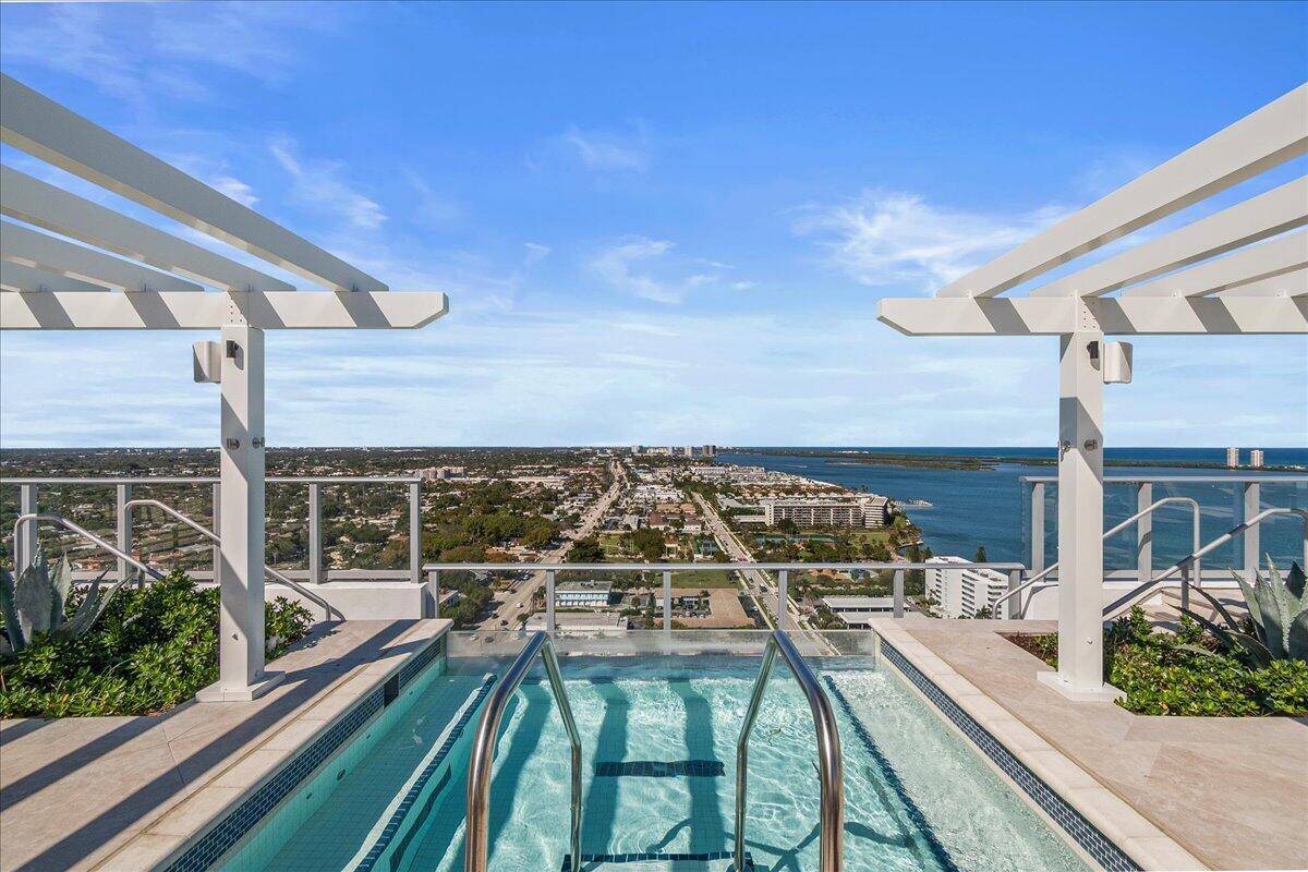 220 Lake ShoreLake Park - Nautilus 220 Condominium,Nautilus 220 condo unit 813 - picture