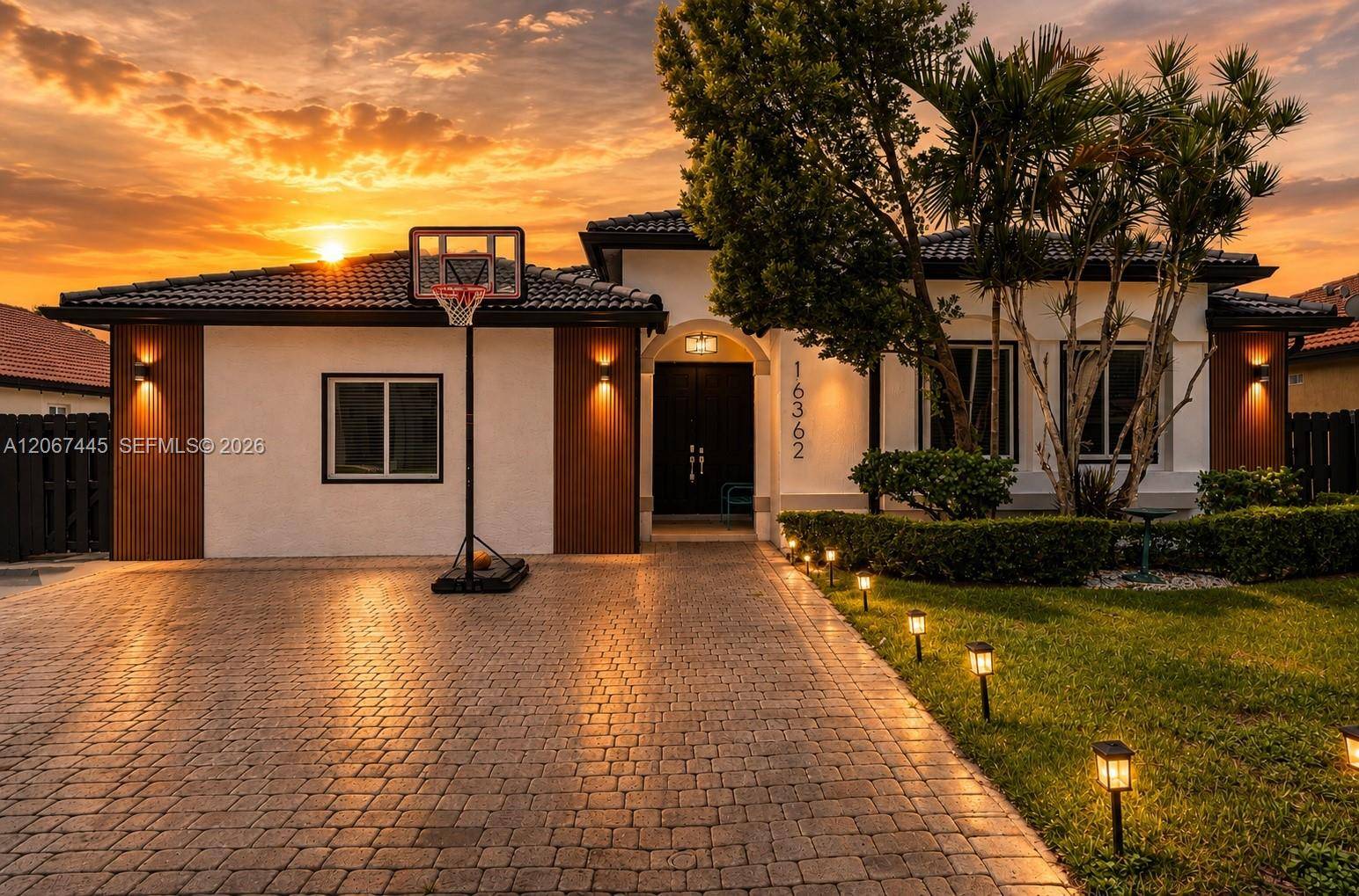 16362 SW 53rd TerMiami - picture