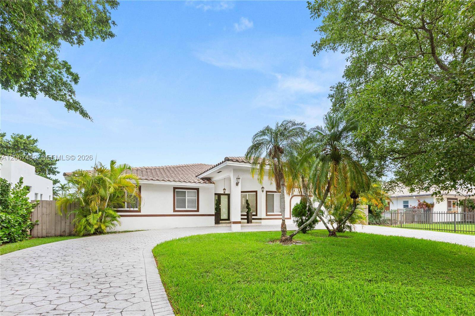 9840 NW 28th TerDoral - picture
