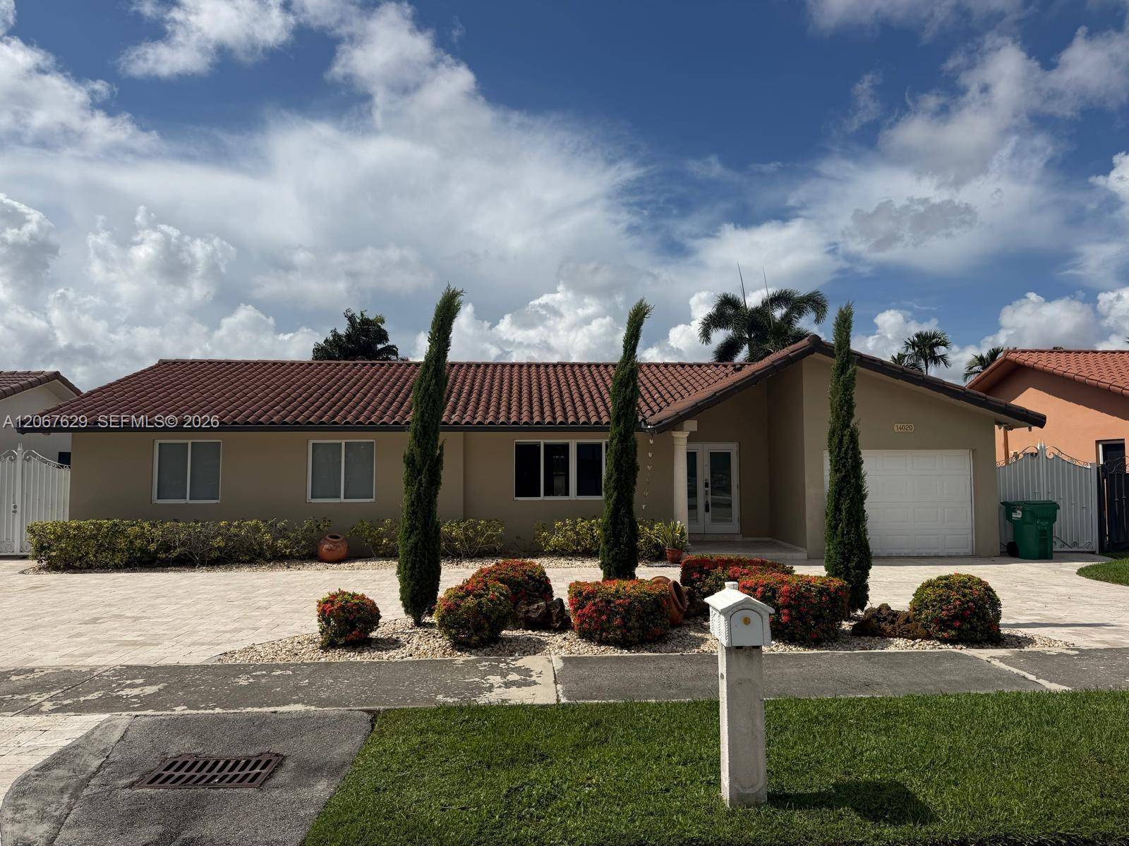 14020 SW 38th StMiami - picture